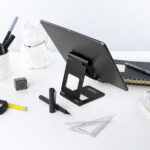 Suporte de Mesa Tooq Ajustável p/ Smartphone/Tablet Max. 10" Preto - Image 3